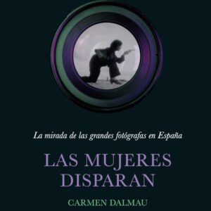 las mujeres disparan